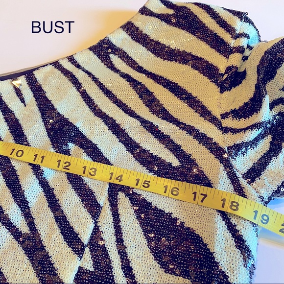 GUESS | Glow In The Dark Dress - Picture 6 of 14